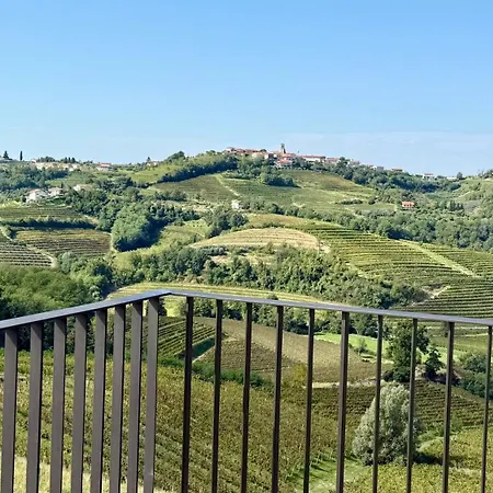 Emeran Reya Estate Hotel 3*