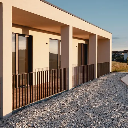 Emeran Reya Estate & Winery 3*