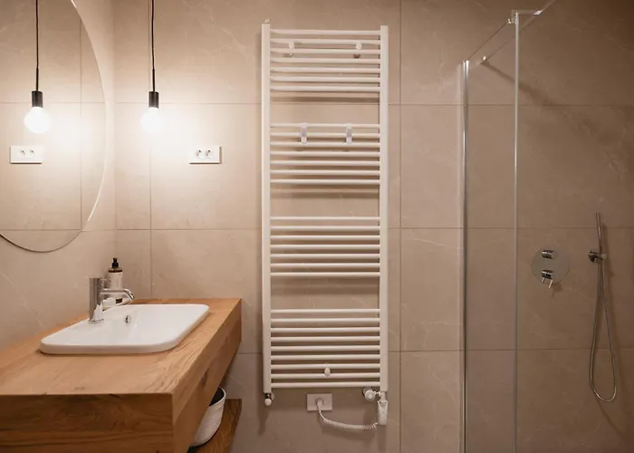 Hotel Emeran Reya Estate Smartno